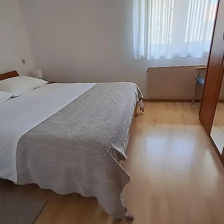 M&m アパート ザダル