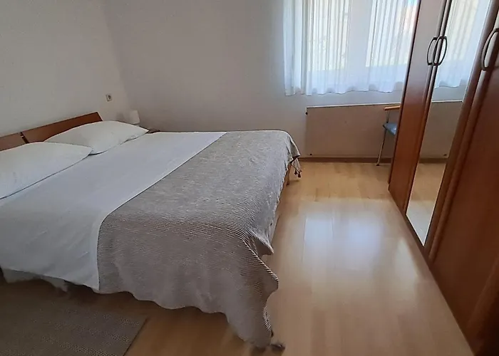 M&m アパート ザダル