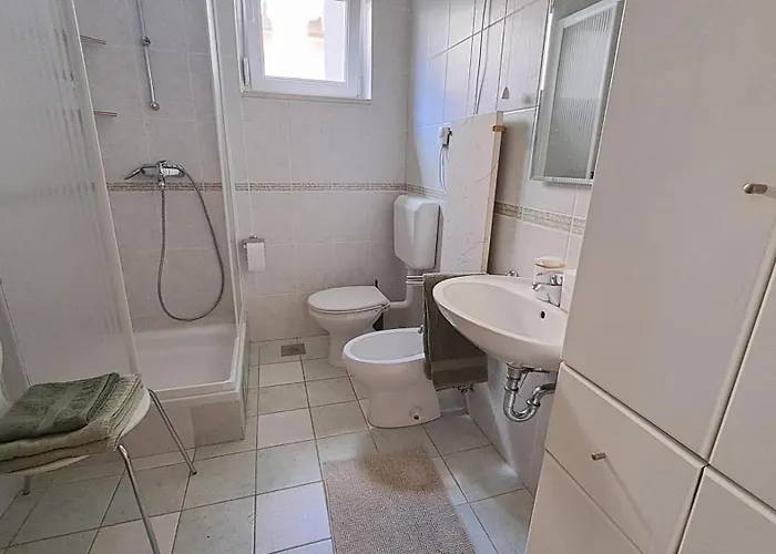 M&m アパート ザダル